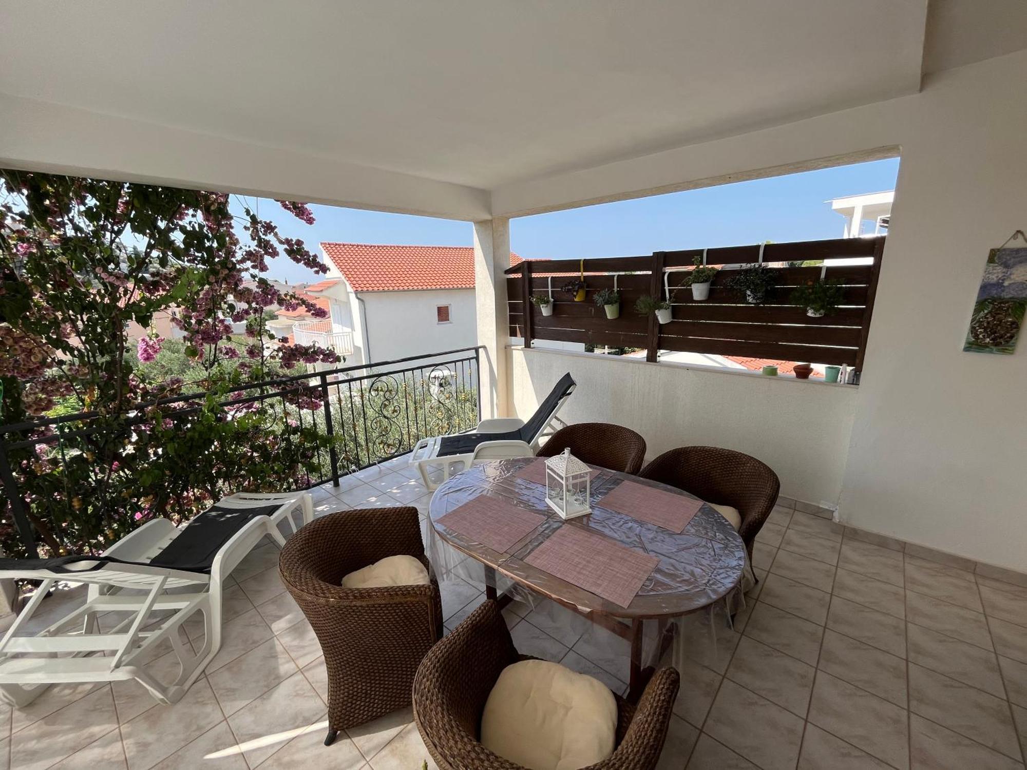 Perla Alba Apartments Tribalj 外观 照片