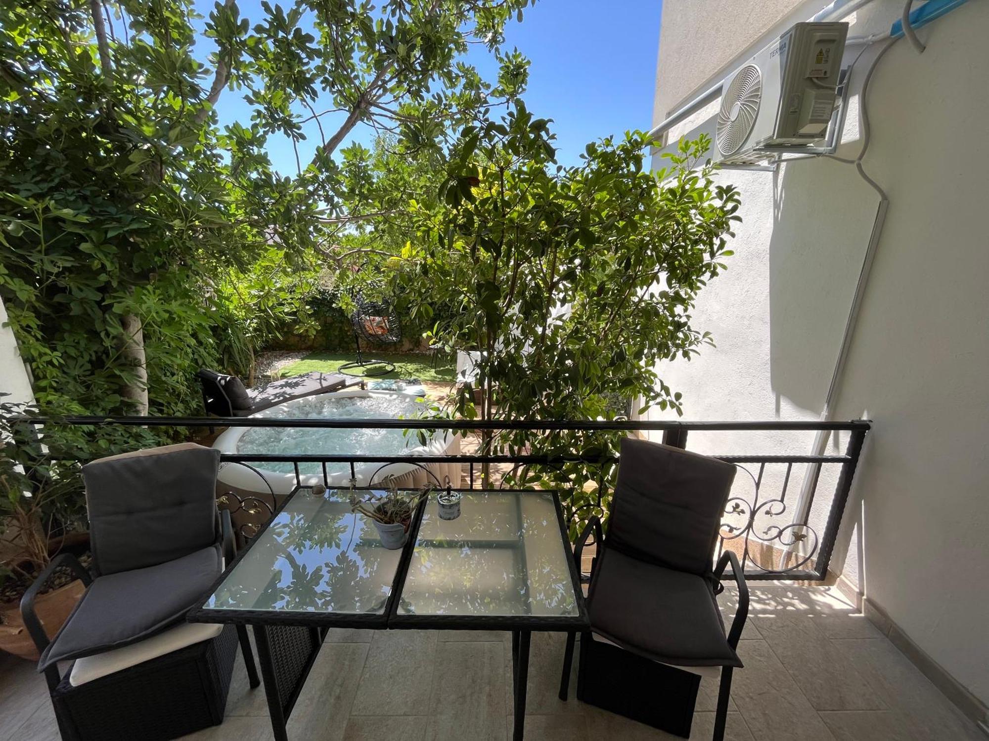 Perla Alba Apartments Tribalj 外观 照片