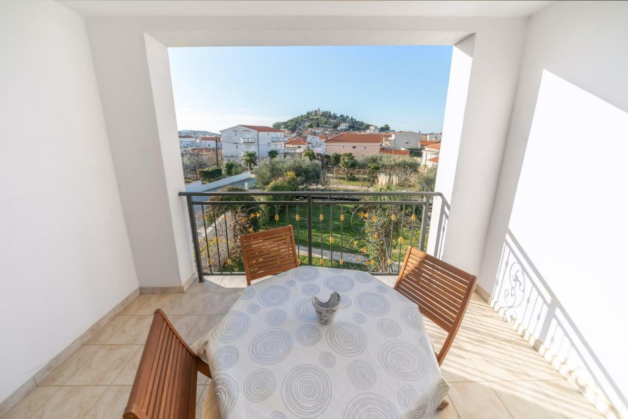 Perla Alba Apartments Tribalj 外观 照片