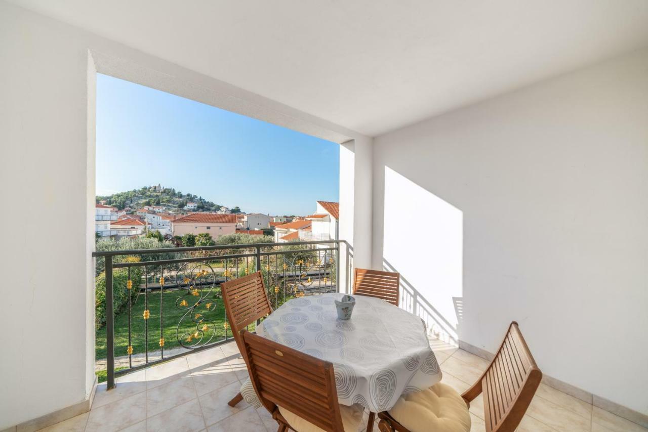 Perla Alba Apartments Tribalj 外观 照片