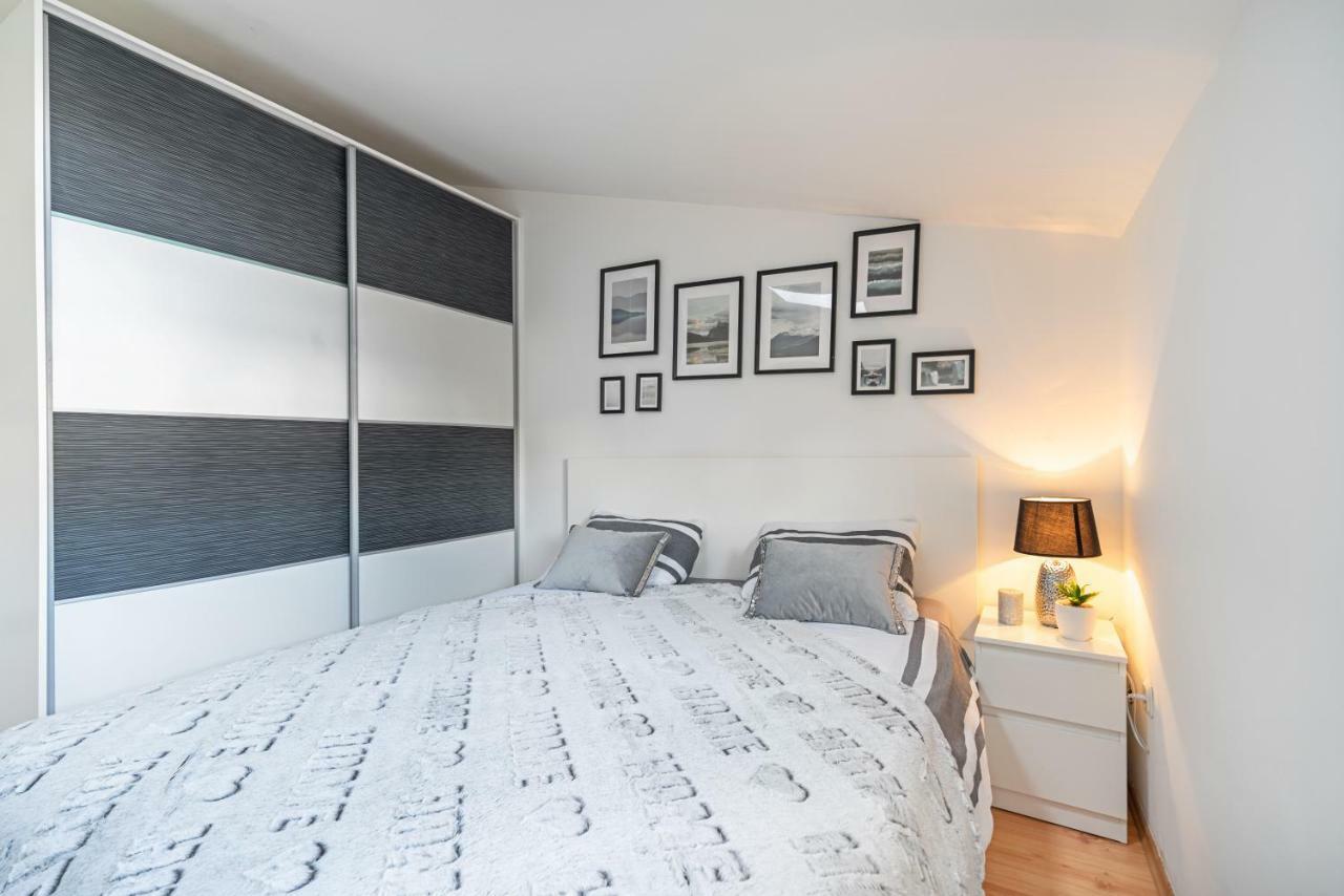 Perla Alba Apartments Tribalj 外观 照片
