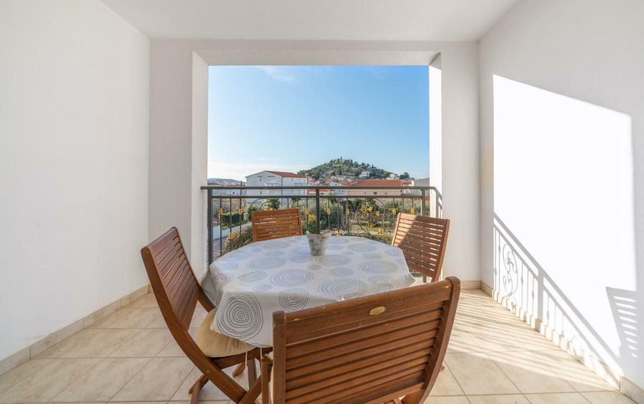 Perla Alba Apartments Tribalj 外观 照片