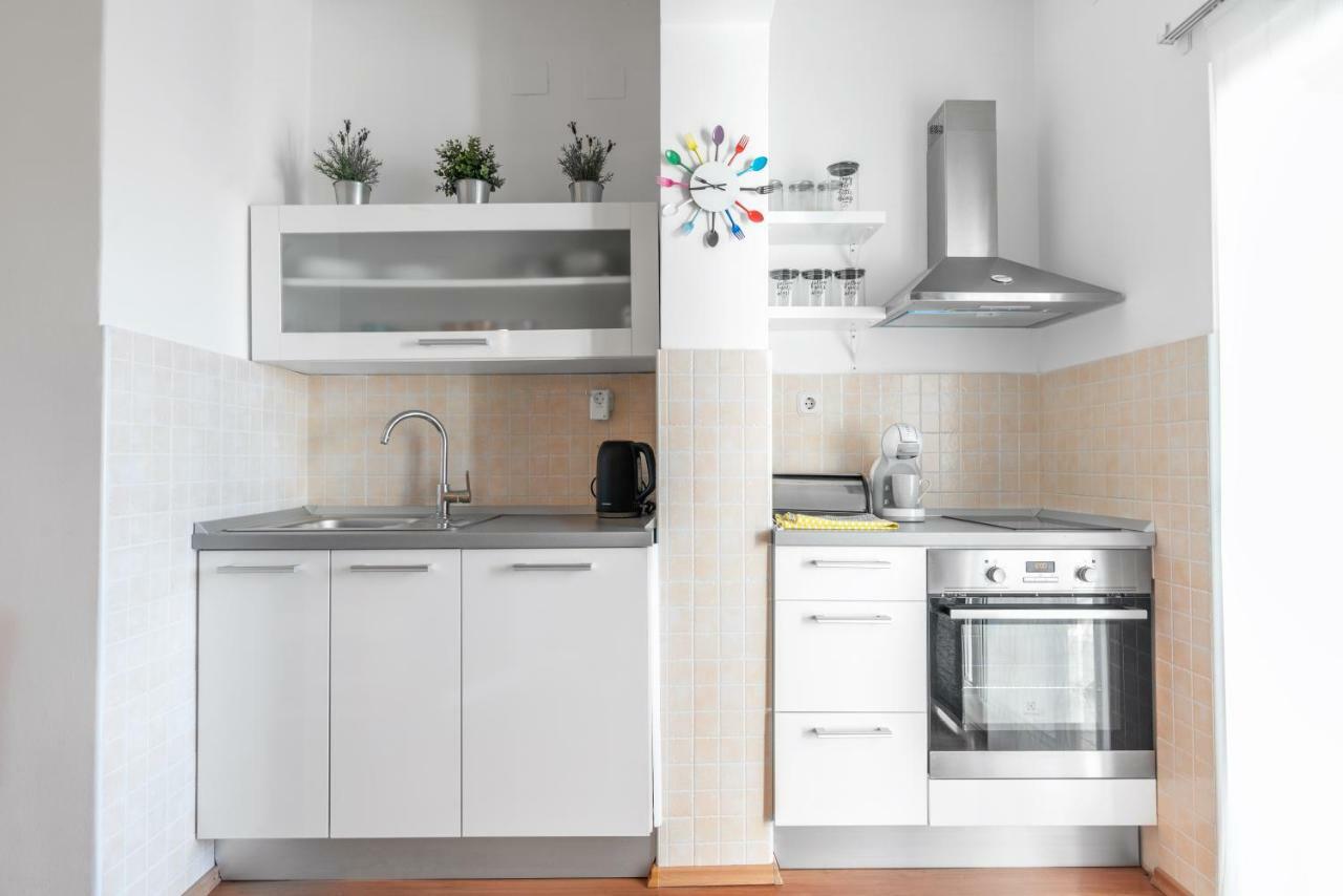 Perla Alba Apartments Tribalj 外观 照片